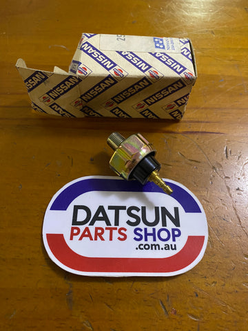 Datsun A Series Oil Pressure Switch New Genuine Niles