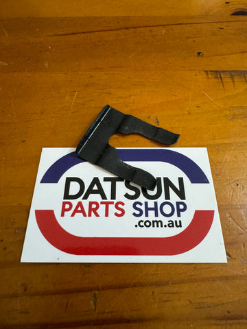 Datsun 1200 Door Lock Retaining Clip Used Genuine.