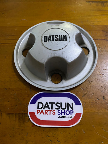 Datsun 910 Bluebird Centre Cap Used