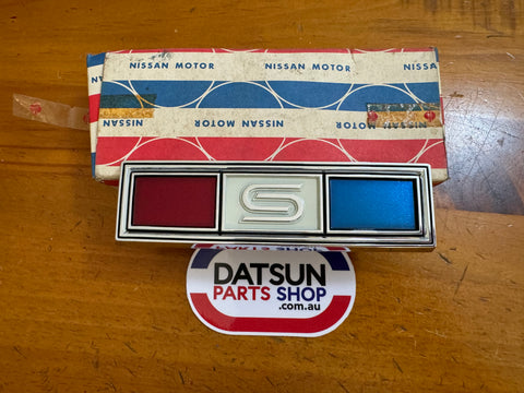 Datsun 1000 Coupe KB10 Grill Badge NOS