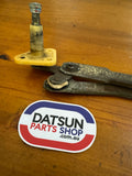 Datsun 1200 Wiper Mechanism Assembly Used Nissan b110 B120