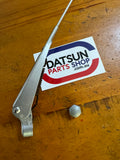 Datsun 200B Wagon Rear Wiper Arm + Nut Used 810