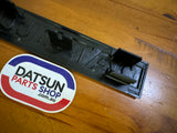 Datsun Grill Badge Suit Patrol 160 Nos Genuine Nissan