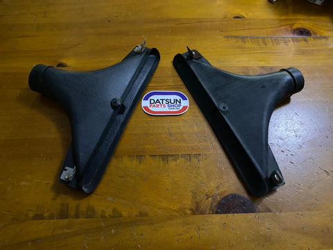 Datsun 1200 Dash Demister Vent Pair Used.