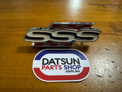 Datsun 1600 SSS Grill Badge Nos 510.